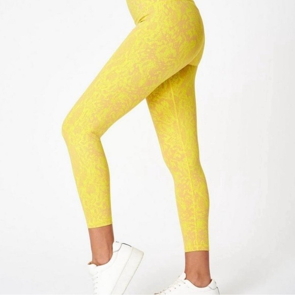 Sweaty Betty Flatter Me Jacquard 7/8 Workout
Leggings medium - Picture 3 of 6